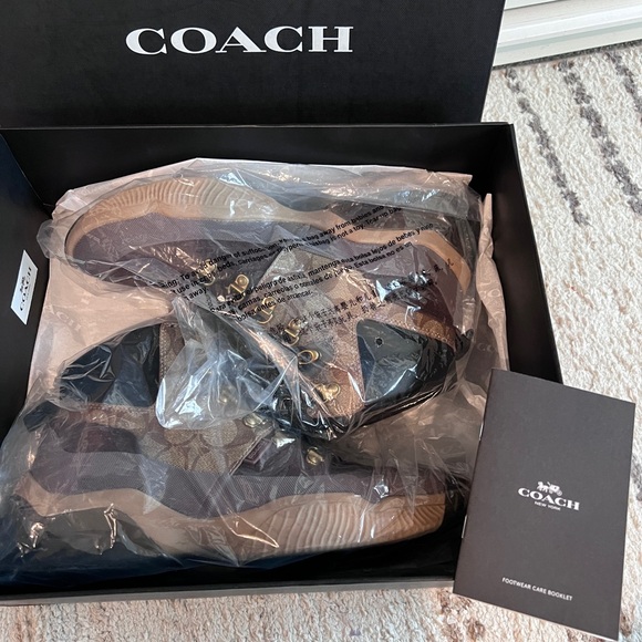 COACH CITYSOLE HIKER - Picture 5 of 9